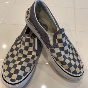 Women’s 5.5 Vans steel blue checkered slip-ons
